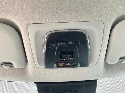 Used 2026 Toyota Corolla Cross L FWD image 30