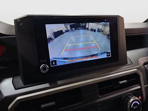 Used 2024 Toyota Tacoma TRD Off-Road image 13