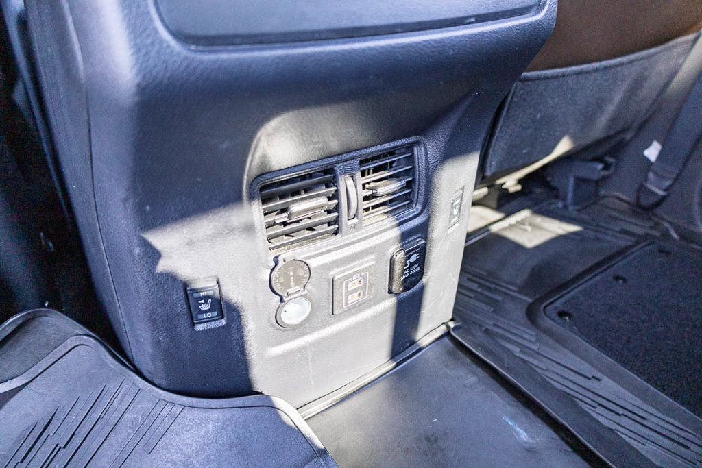Used 2024 Nissan Titan Platinum Reserve AWD/4WD image 38