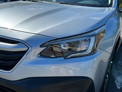 Certified 2022 Subaru Outback Premium AWD/4WD image 7