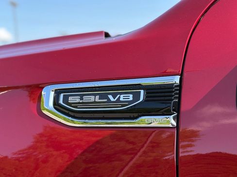 Used 2019 GMC Sierra 1500 SLT w/ SLT Premium Plus Package AWD/4WD image 44