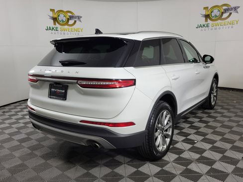 Used 2022 Lincoln Corsair AWD w/ Premium Package image 7