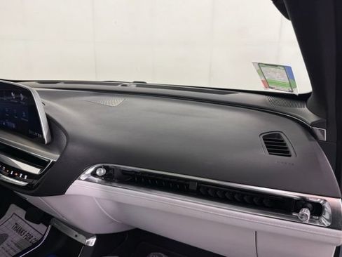 Used 2024 Cadillac Lyriq Luxury RWD image 28