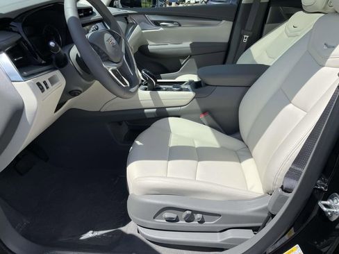 New 2025 Cadillac XT5 Premium Luxury image 21