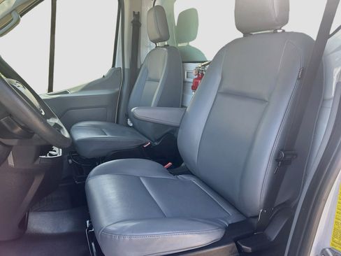 Used 2019 Ford Transit 350 156 DRW RWD image 19