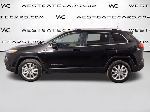 Used 2017 Jeep Cherokee Limited w/ Trailer Tow Group AWD/4WD image 5