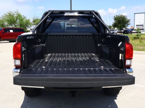 Used 2023 Toyota Tacoma SR5 RWD image 8