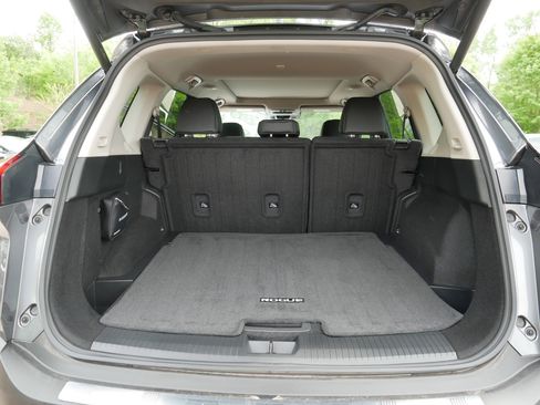 Certified 2023 Nissan Rogue SV w/ SV Premium B Package AWD/4WD image 18
