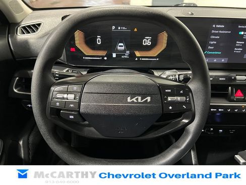 Used 2025 Kia K4 FWD image 12