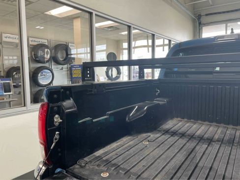 Used 2019 Toyota Tacoma TRD Off-Road AWD/4WD image 36