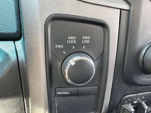 Used 2015 RAM 2500 Tradesman w/ Power & Remote Entry Group image 20