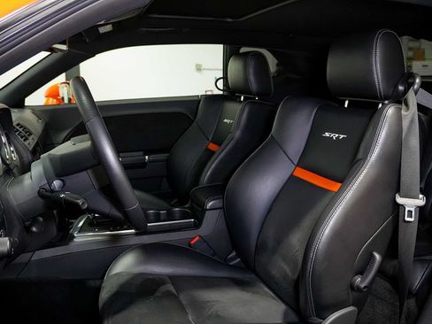 Used 2008 Dodge Challenger SRT8 RWD image 17