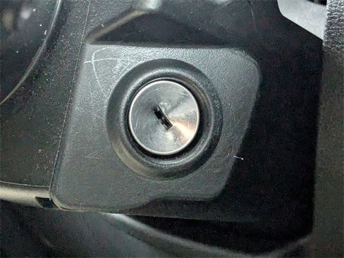 Used 2017 Jeep Wrangler Unlimited Sport image 30