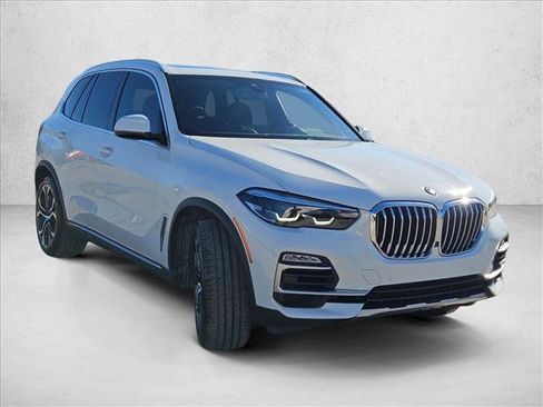 Used 2020 BMW X5 sDrive40i w/ Luxury Seating Package image 3