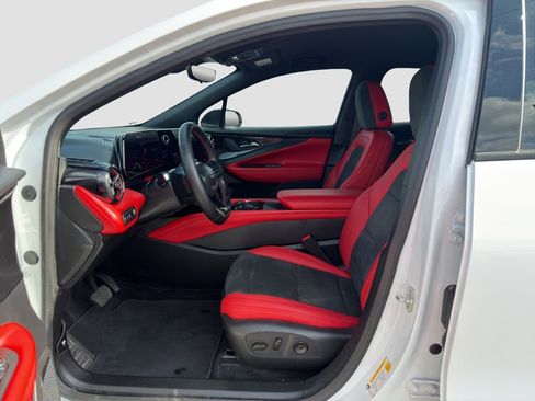 Certified 2024 Chevrolet Blazer EV RS AWD/4WD image 9