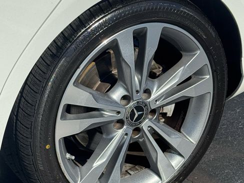 Used 2018 Mercedes-Benz C 300 Sedan image 10