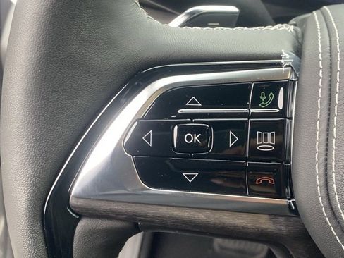 New 2025 Jeep Grand Cherokee L Overland w/ Advanced Protech Group III image 18