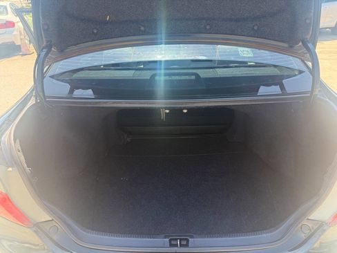 Used 2012 Toyota Camry LE image 23