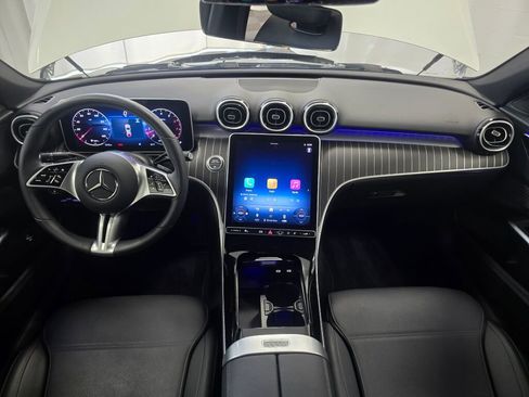 Used 2025 Mercedes-Benz C 300 4MATIC Sedan image 17