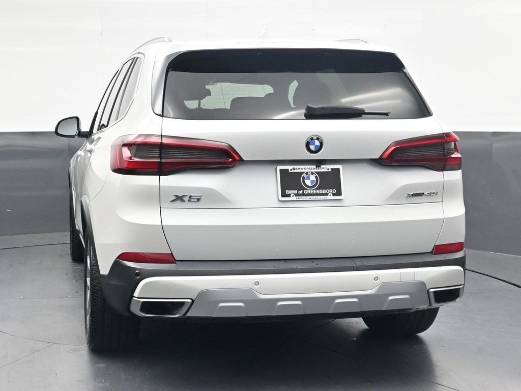 Used 2019 BMW X5 xDrive40i w/ Convenience Package AWD/4WD image 5