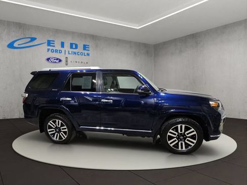 Used 2015 Toyota 4Runner Limited AWD/4WD image 6
