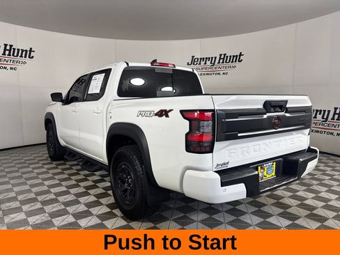 Used 2025 Nissan Frontier PRO-4X AWD/4WD image 9