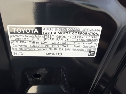 Certified 2026 Toyota Prius XLE image 37