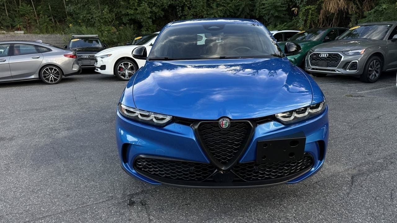 Used 2024 Alfa Romeo Tonale Veloce AWD/4WD image 23