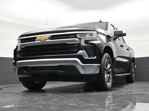 Used 2024 Chevrolet Silverado 1500 LT RWD image 27