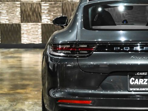 Used 2018 Porsche Panamera 4S AWD/4WD image 47
