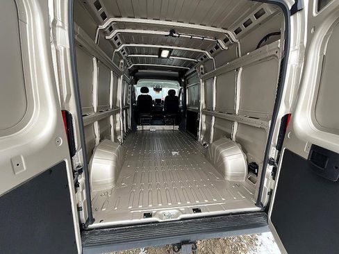 New 2026 RAM ProMaster 2500 w/ Premium Convenience Group image 7