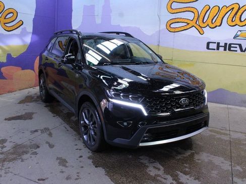 Used 2021 Kia Sorento SX Prestige image 2
