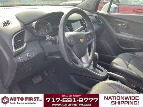 Used 2018 Chevrolet Trax LT w/ LT Convenience Package AWD/4WD image 6