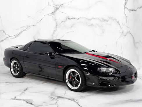 Used 1999 Chevrolet Camaro Z28 w/ SS Performance/Appearance Pkg image 42