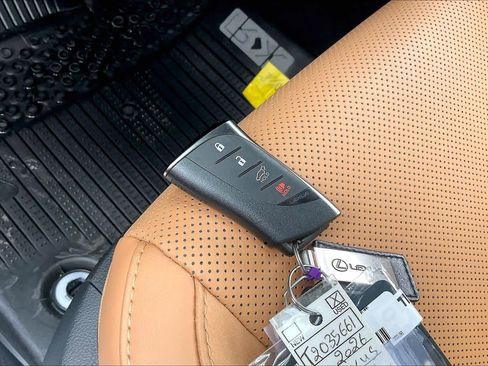 Used 2026 Lexus RX 350 Premium w/ Accessory Package (Z1) image 14