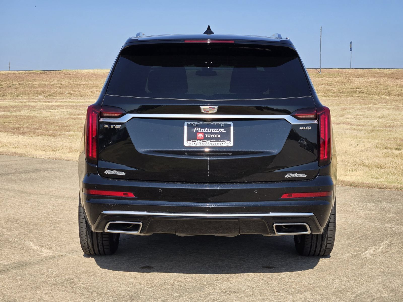 Used 2023 Cadillac XT6 Premium Luxury FWD image 8