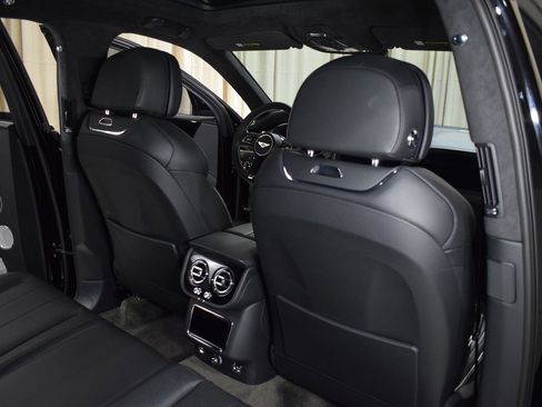 Certified 2023 Bentley Bentayga image 20