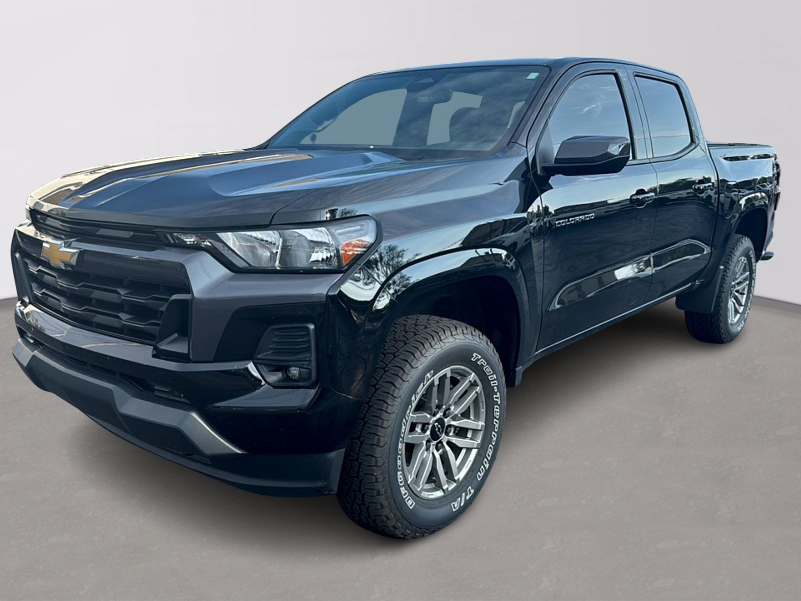 Used 2024 Chevrolet Colorado LT w/ LT Convenience Package II AWD/4WD image 1