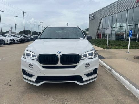 Used 2017 BMW X5 xDrive35i w/ Premium Package AWD/4WD image 2