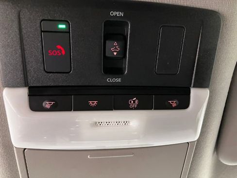 Used 2022 Nissan Sentra SR w/ SR Premium Package image 29