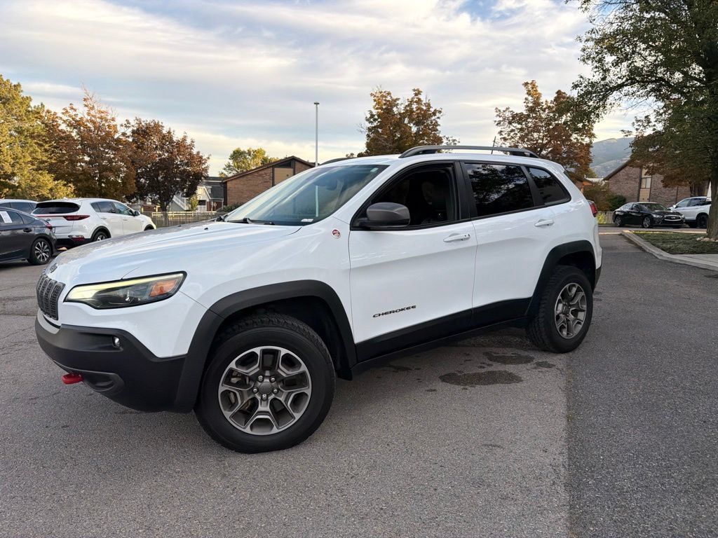 Used 2021 Jeep Cherokee Trailhawk w/ Comfort/Convenience Group AWD/4WD image 12