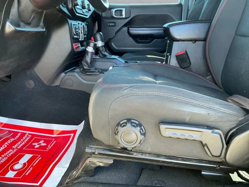 Used 2020 Jeep Gladiator Rubicon image 11