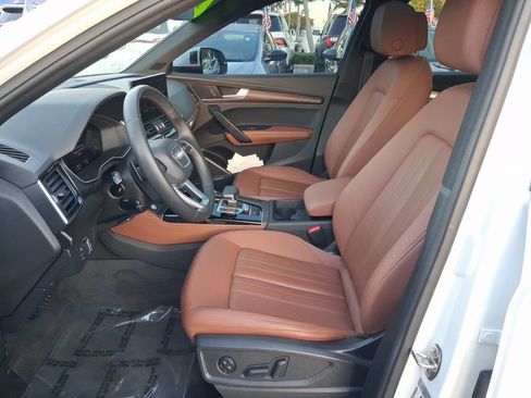 Used 2023 Audi Q5 2.0T Premium Plus w/ Premium Plus Package AWD/4WD image 13