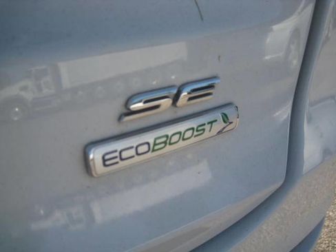 Used 2019 Ford Fusion SE image 10