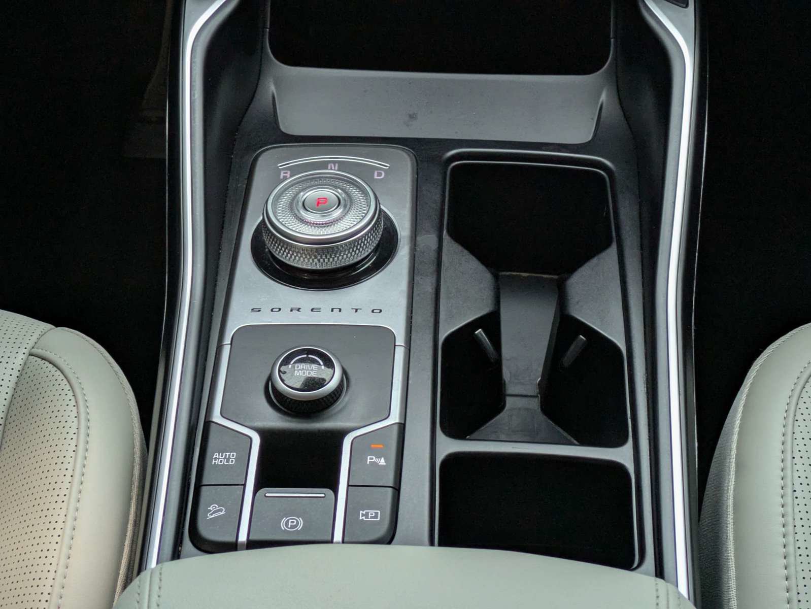 Certified 2025 Kia Sorento EX w/ EX Panoramic Sunroof Package FWD image 16