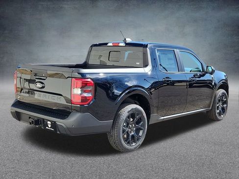 New 2025 Ford Maverick Lariat w/ Black Appearance Package image 3