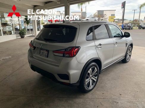 Used 2021 Mitsubishi Outlander Sport SE image 3