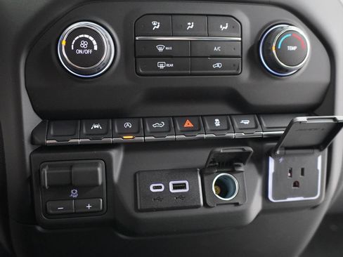 New 2026 Chevrolet Silverado 1500 Custom RWD image 22