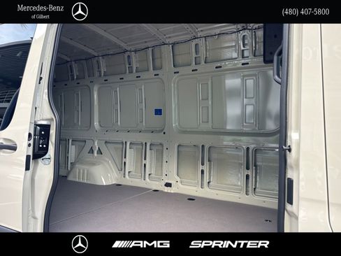 Used 2026 Mercedes-Benz Sprinter 2500 image 12