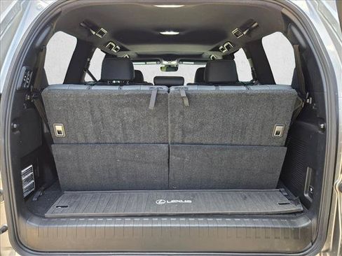 Used 2022 Lexus GX 460 Luxury w/ Off Road Package AWD/4WD image 6